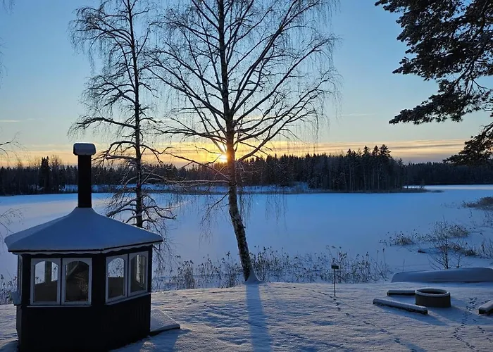 Linnunlaulu Апартаменты Miehikkala